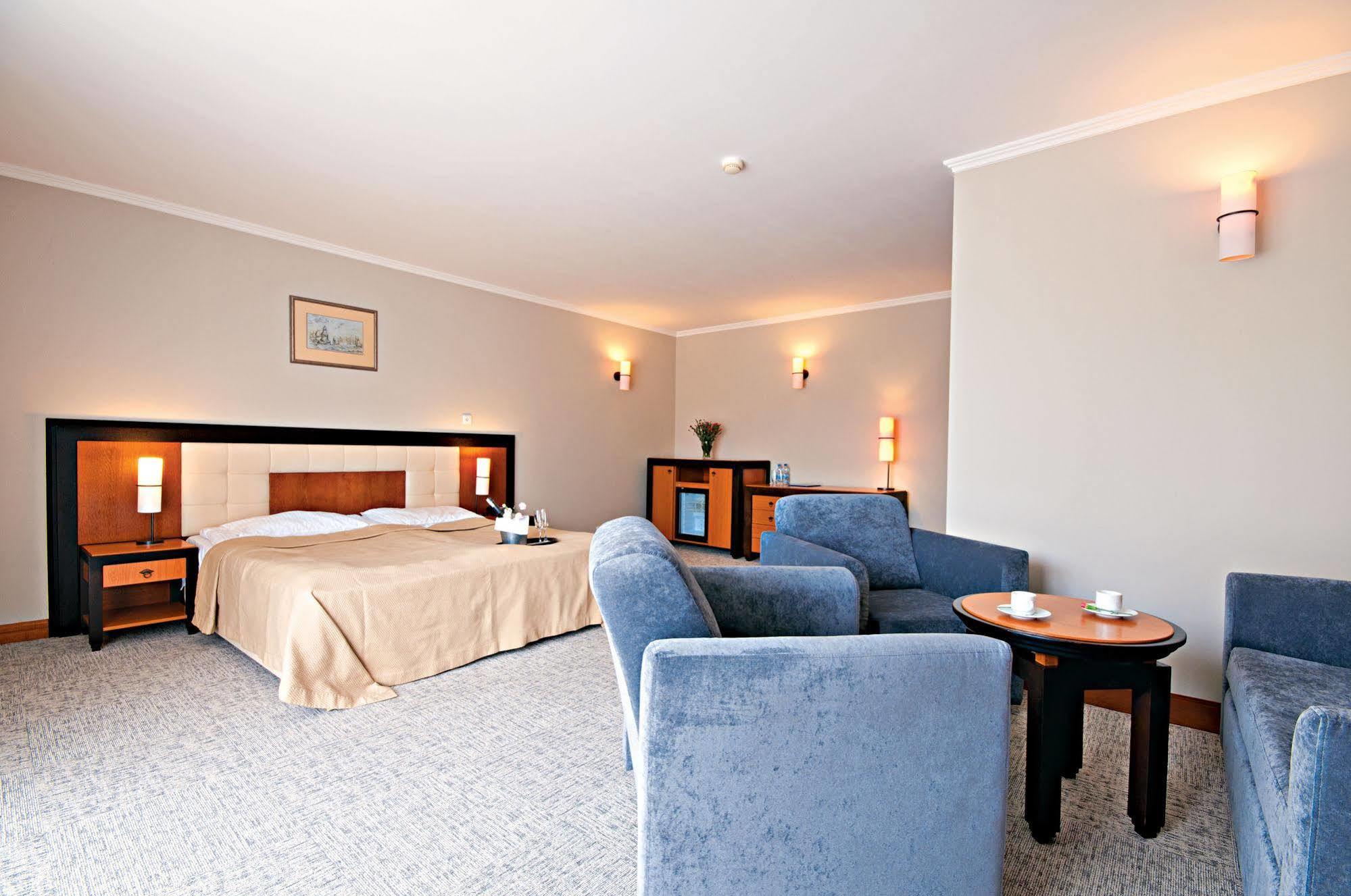 Leba Hotel & Spa Εξωτερικό φωτογραφία