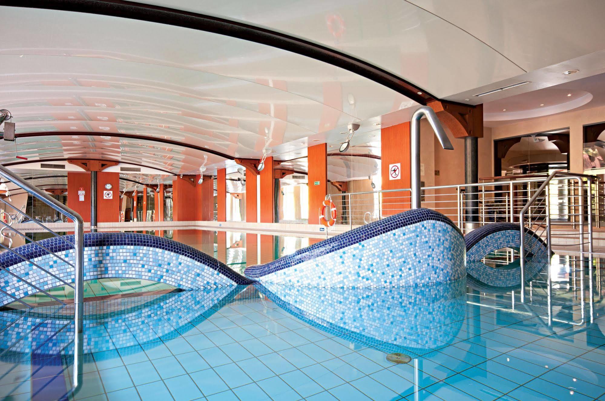 Leba Hotel & Spa Εξωτερικό φωτογραφία